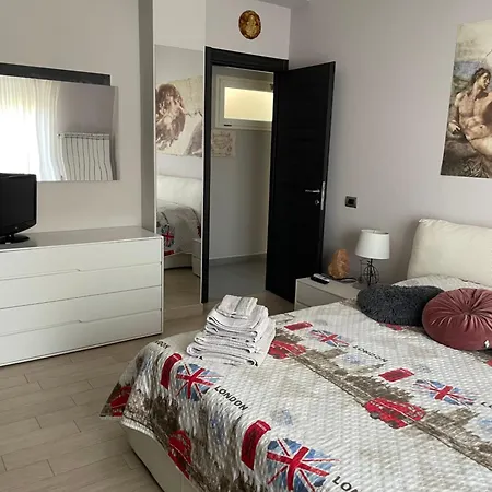 Casa Al Centro * نيتّونو